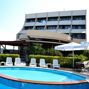 Akropoli Hotel Kryemëdhej